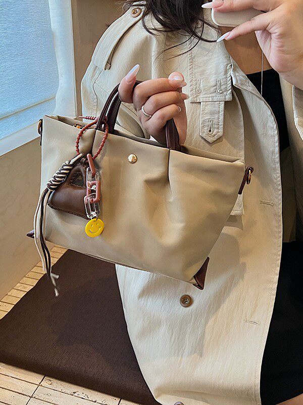 Three-Layer Space Commuter Tote Bag Shoulder Bag for Women 2025 New Large Capacity Pleated Commuter Shoulder Crossbody Bag